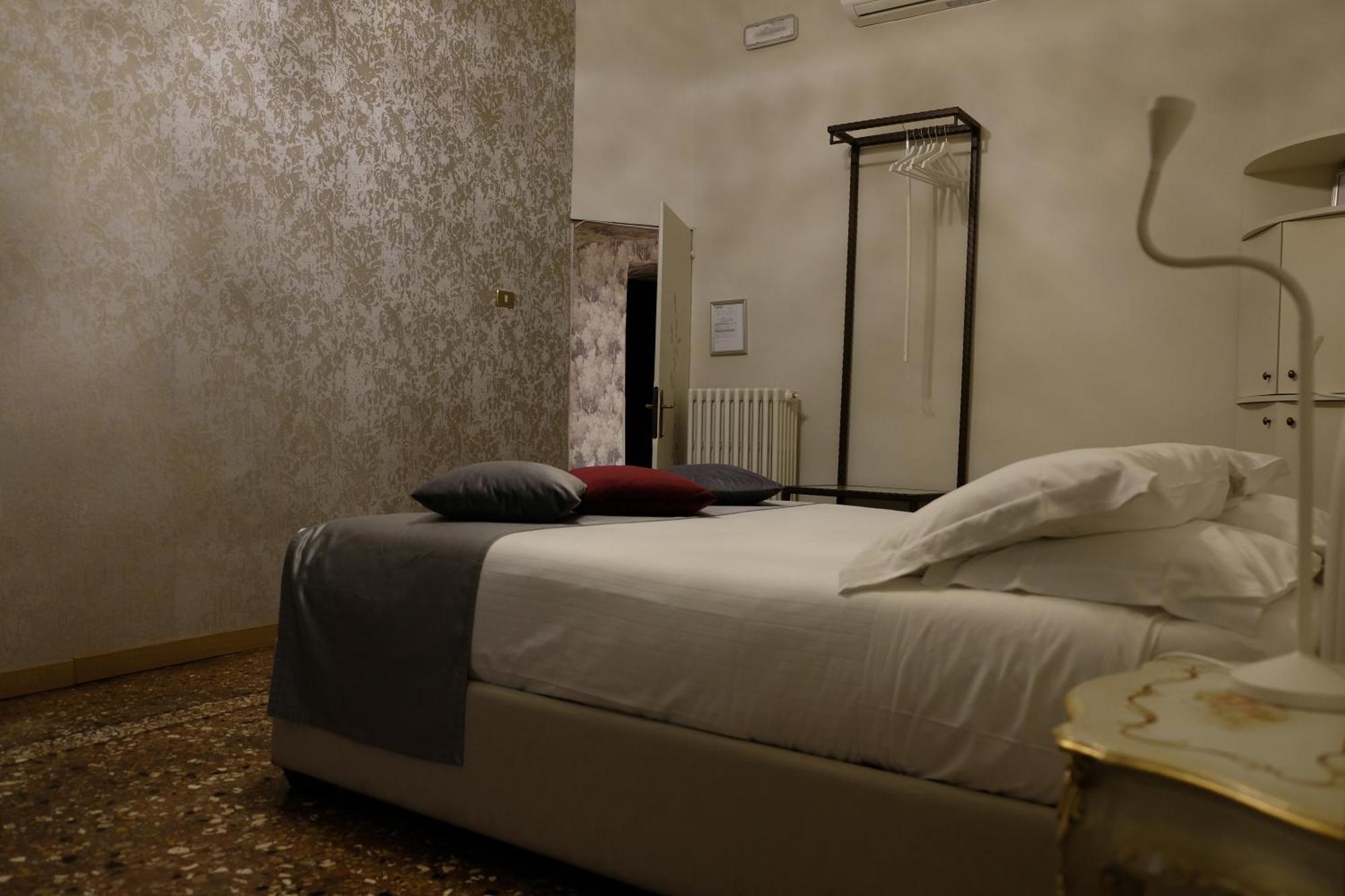 Residenza Palazzo Negri Διαμέρισμα Βερόνα Εξωτερικό φωτογραφία